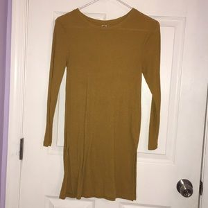 Old navy size S mustard yellow long sleeve